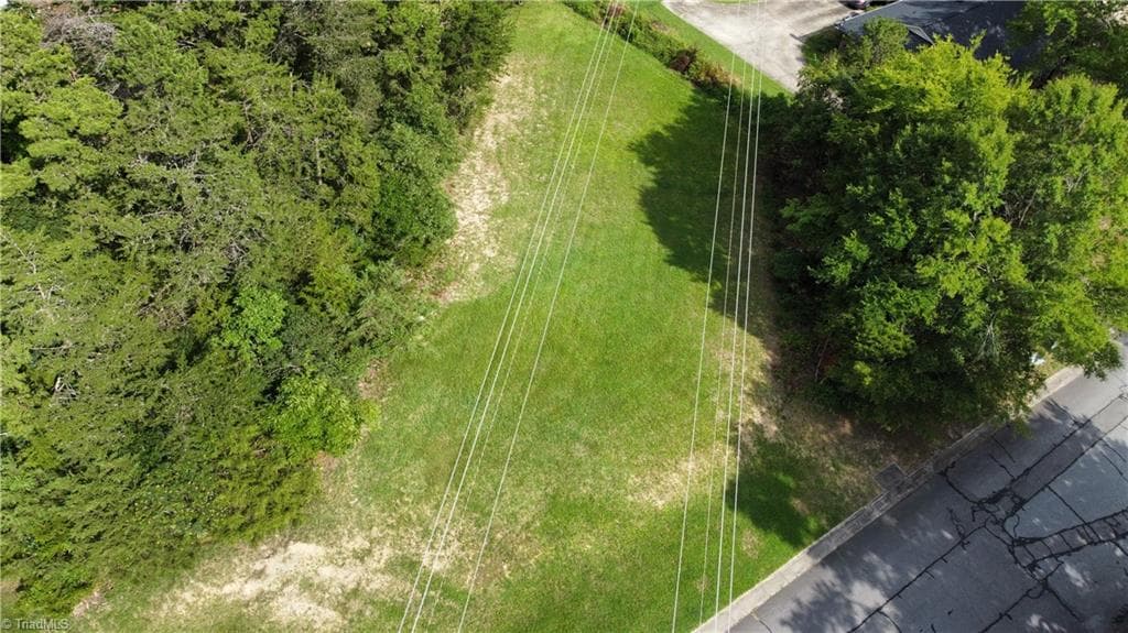 Single Family Residence at 1200 Gatehouse Road, High Point NC 27262, High Point, photo 13 of 24