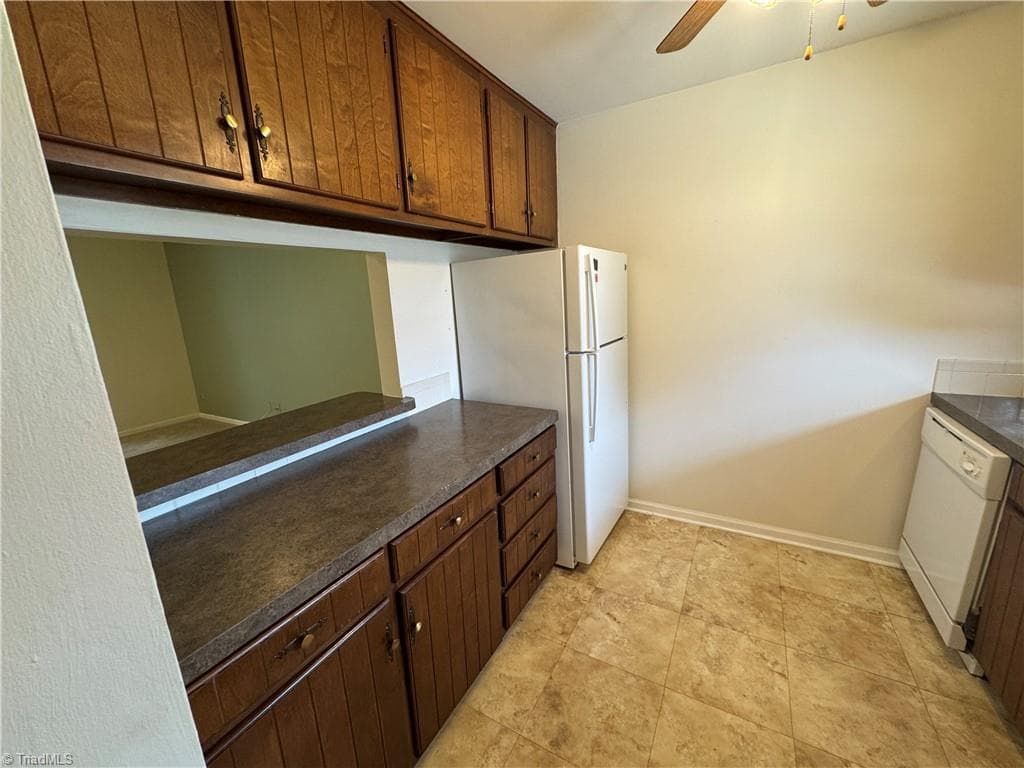 Stick/Site Built at 894 Ridge Court, Winston-Salem NC 27107, photo 7 of 23