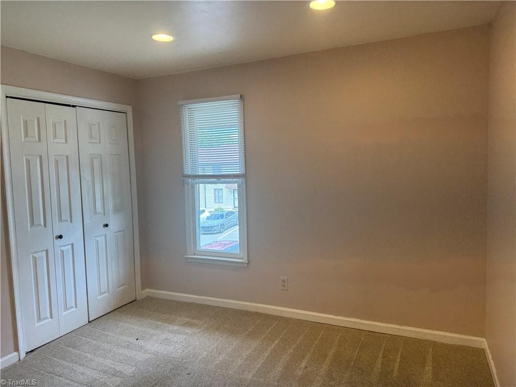 Stick/Site Built at 894 Ridge Court, Winston-Salem NC 27107, photo 20 of 23