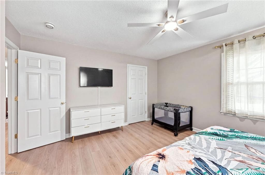 Stick/Site Built at 436 Peace Haven Road, Winston-Salem NC 27103, Winston-Salem, photo 14 of 36
