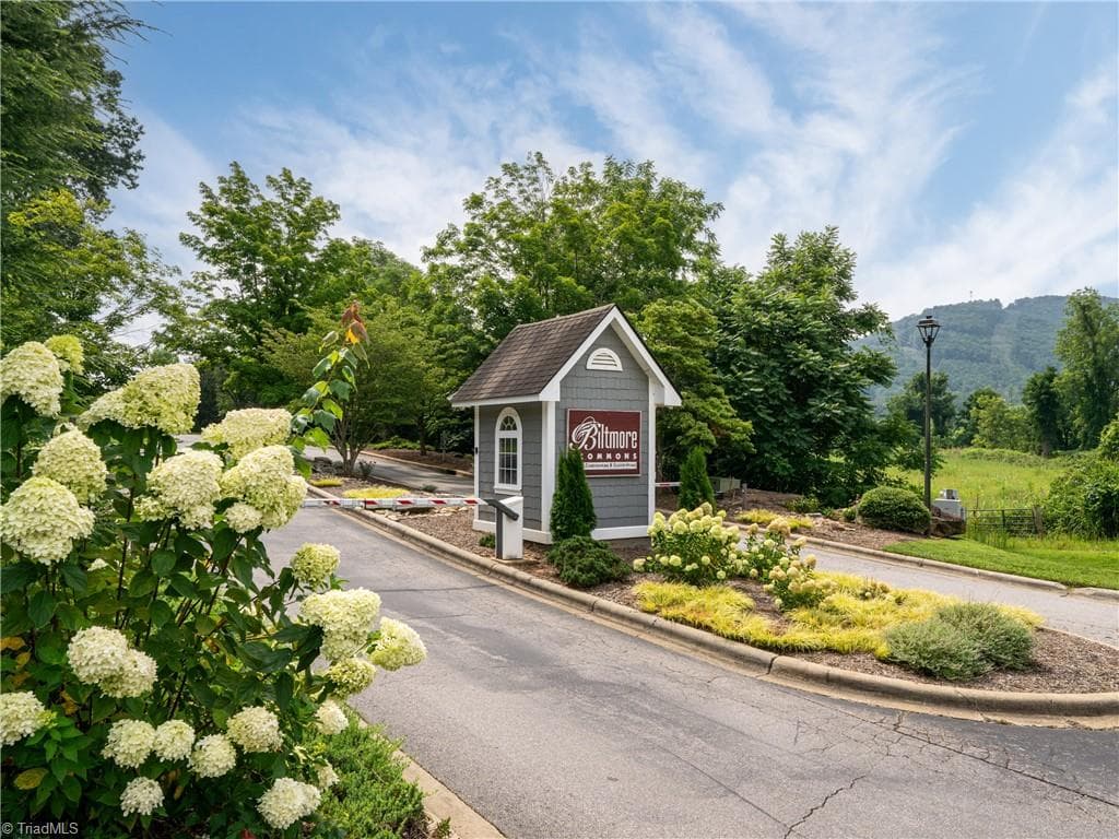 Stick/Site Built at 3804 Florham Place, Asheville NC 28806, Asheville, photo 32 of 44