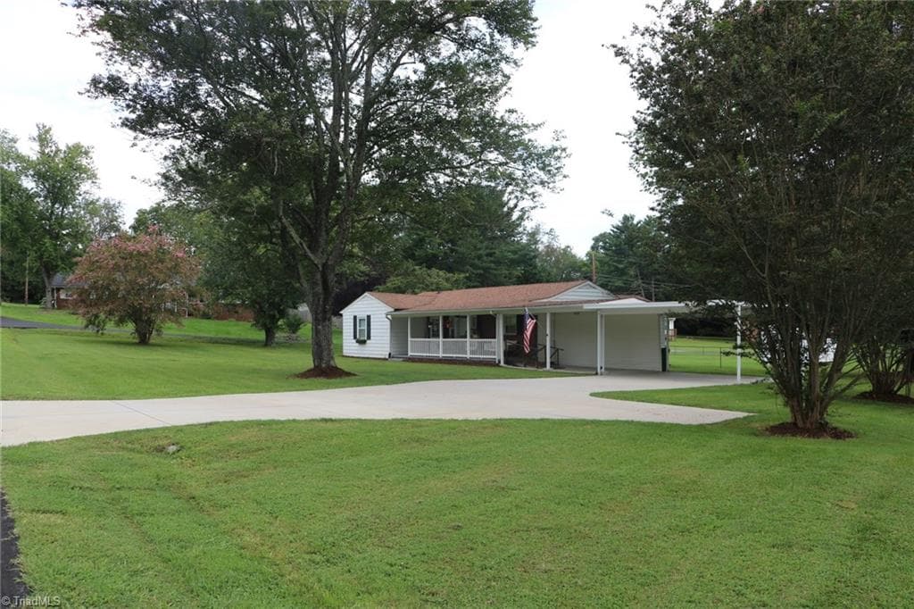 Stick/Site Built at 106 Mohawk Drive, King NC 27021, King, photo 3 of 34