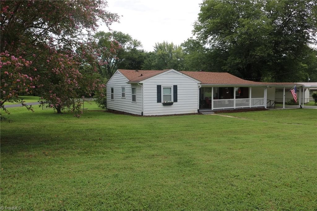 Stick/Site Built at 106 Mohawk Drive, King NC 27021, King, photo 5 of 34