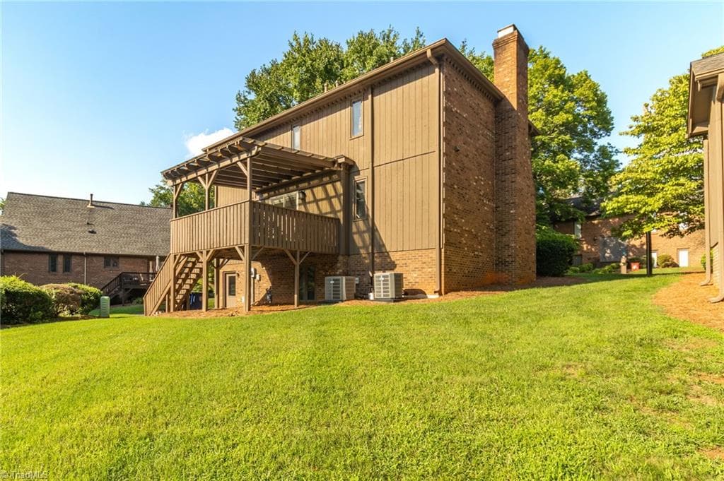 Stick/Site Built at 215 Barrington Place, Winston-Salem NC 27104, Winston-Salem, photo 27 of 30