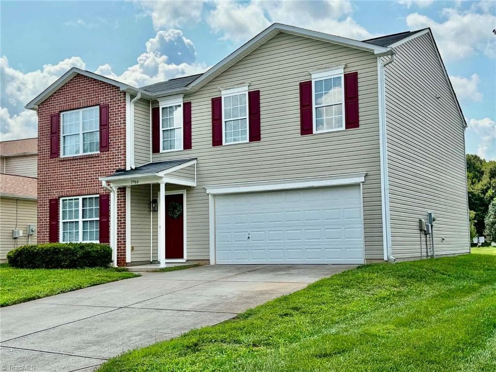 Stick/Site Built at 3966 Heather View Lane, Winston-Salem NC 27127, photo 3 of 17