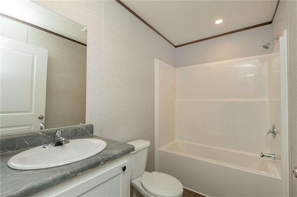 Manufactured Home at 2746 Sowers Road, Lexington NC 27299, Lexington, photo 46 of 47