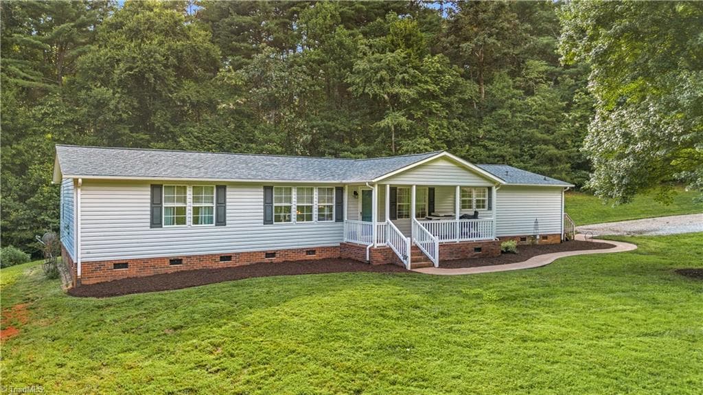 238 Pilgrim Ridge Road, Wilkesboro NC 28697