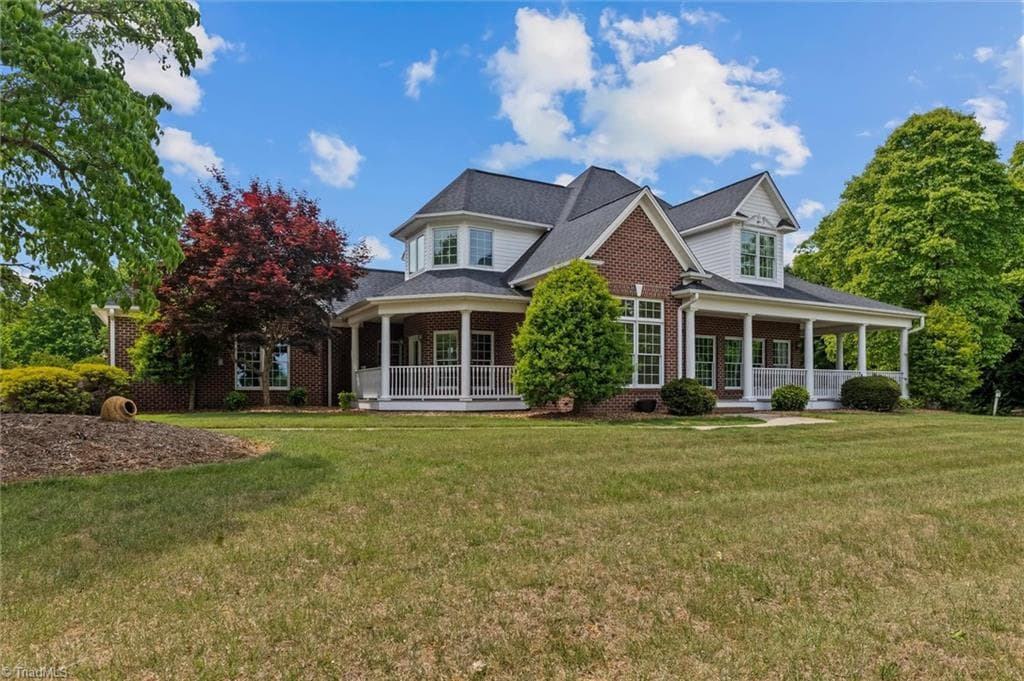 1148 Town N Country Drive, Wilkesboro NC 28697