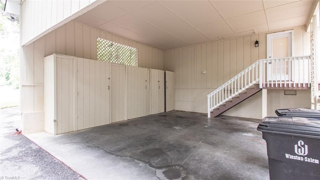 Stick/Site Built at 5605 Buckhorn Road, Winston-Salem NC 27104, Winston-Salem, photo 4 of 24