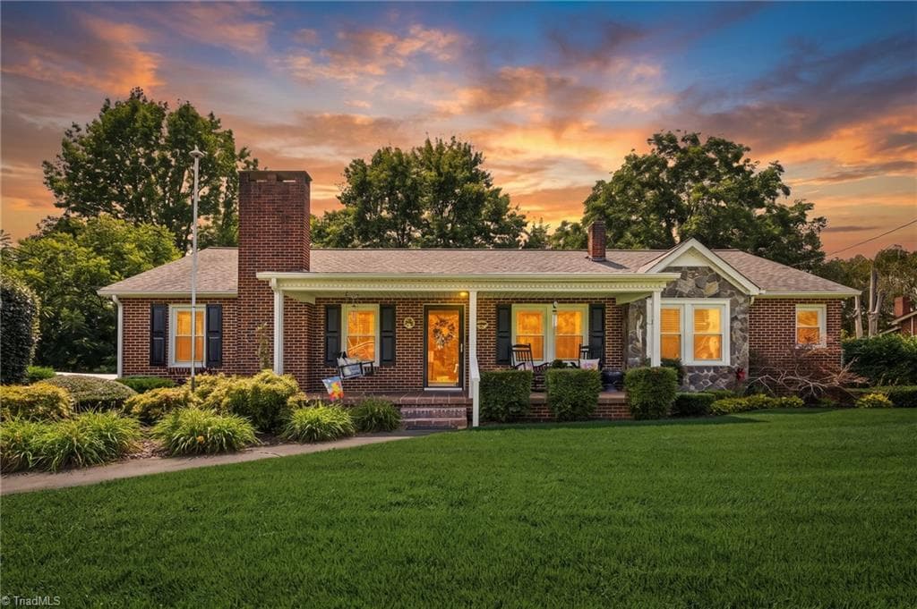907 Sparta Road, North Wilkesboro NC 28659