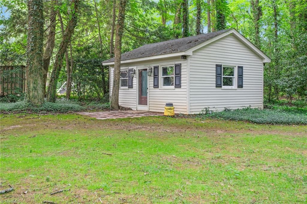 Stick/Site Built at 3036 N Fairway Drive, Burlington NC 27215, Burlington, photo 85 of 98