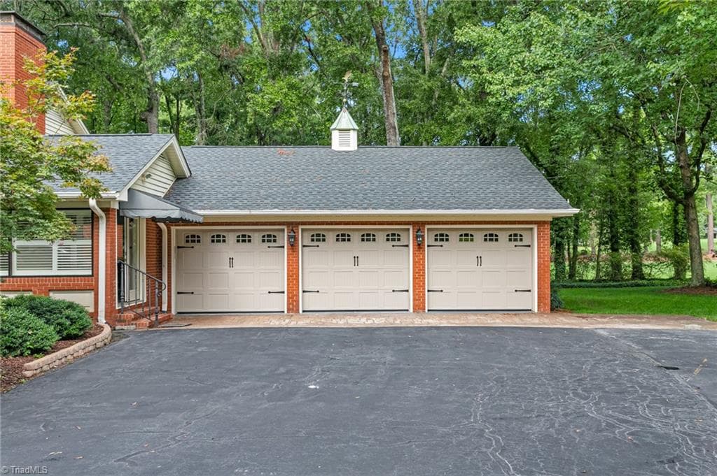 Stick/Site Built at 3036 N Fairway Drive, Burlington NC 27215, Burlington, photo 5 of 98