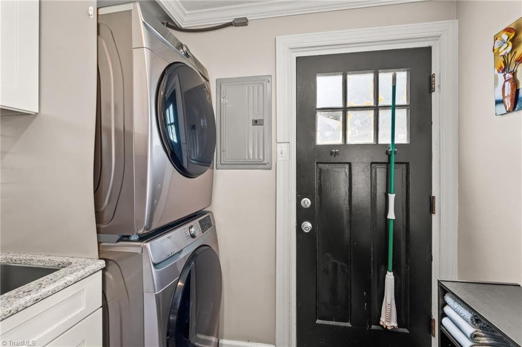 Duplex at 1259 W 4th Street, Winston-Salem NC 27101, photo 17 of 50