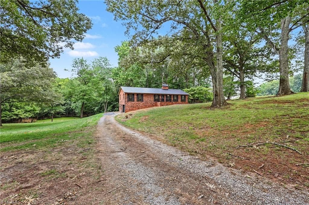 Stick/Site Built at 3318 Oak Ridge Road, Summerfield NC 27358, Summerfield, photo 17 of 98