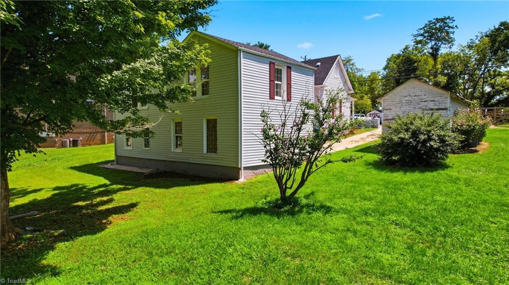 Stick/Site Built at 1115 Trogdon Street, North Wilkesboro NC 28659, North Wilkesboro, photo 4 of 48