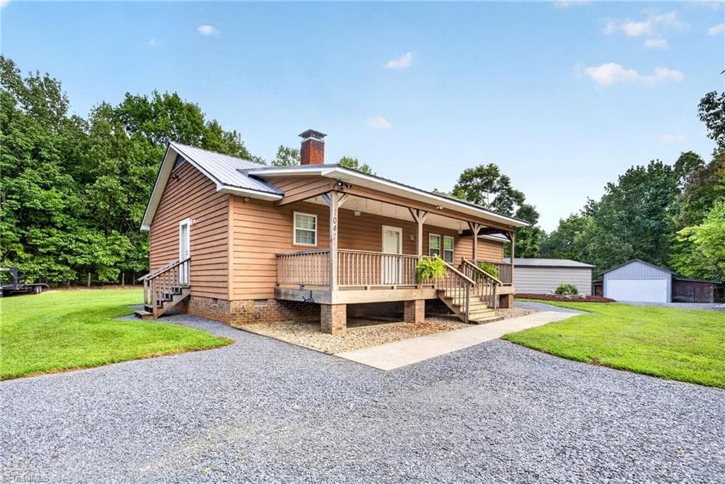 Stick/Site Built at 7047 High Pine Church Road, Asheboro NC 27205, photo 2 of 30