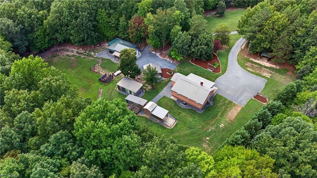 Stick/Site Built at 7047 High Pine Church Road, Asheboro NC 27205, photo 4 of 30