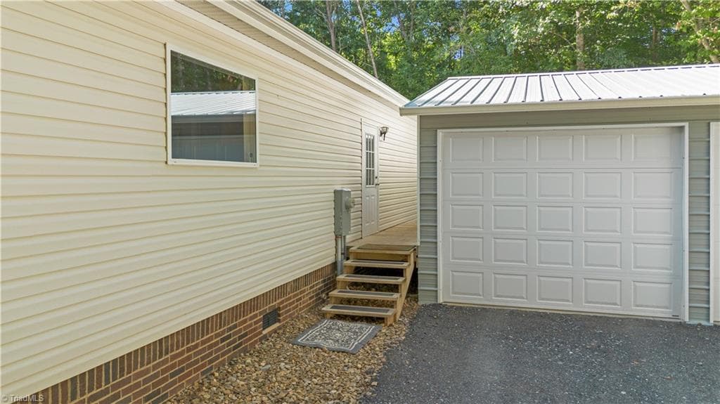 Manufactured Home at 1930 Elk Shoals Church Loop, Stony Point NC 28676, photo 34 of 38