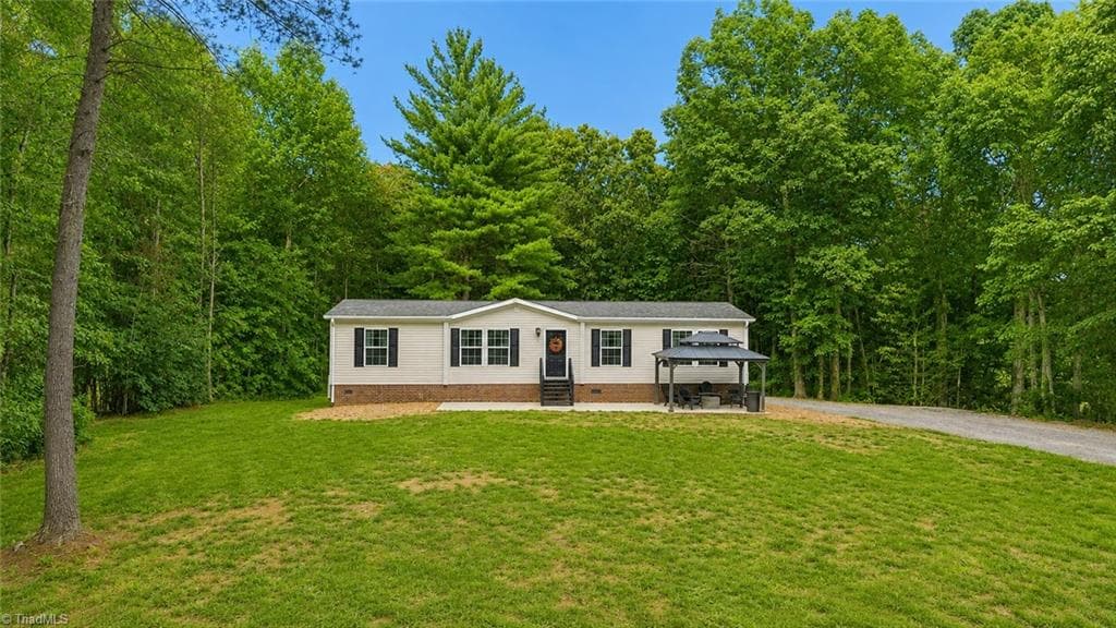 Manufactured Home at 1930 Elk Shoals Church Loop, Stony Point NC 28676, photo 38 of 38