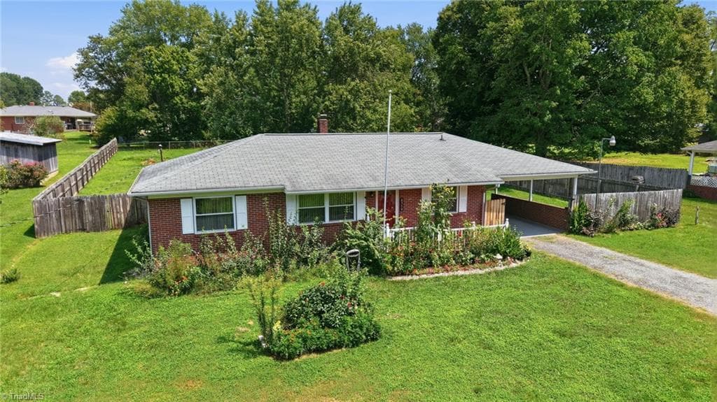 4358 Gumtree Road, Winston-Salem NC 27107
