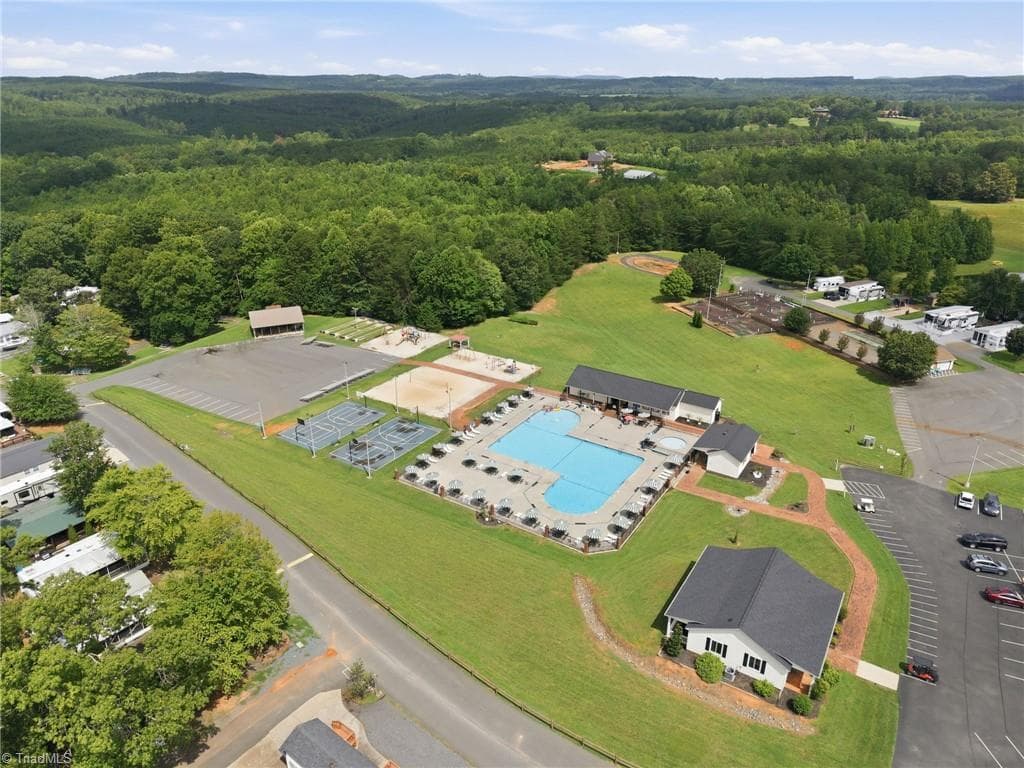 Manufactured Home at 151 Dogwood Circle, New London NC 28127, New London, photo 14 of 44