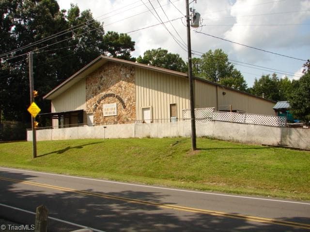 Remarks at 1267 E Salisbury Street, Asheboro NC 27203, Asheboro, photo 17 of 29