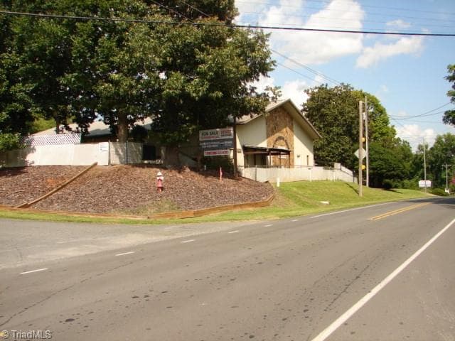 Remarks at 1267 E Salisbury Street, Asheboro NC 27203, Asheboro, photo 22 of 29