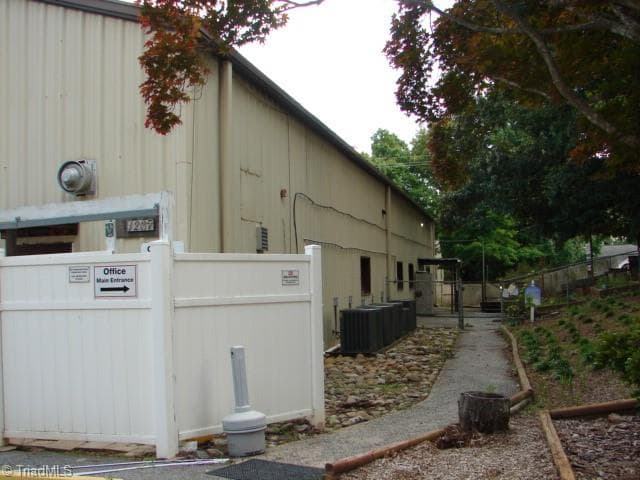 Remarks at 1267 E Salisbury Street, Asheboro NC 27203, Asheboro, photo 14 of 29