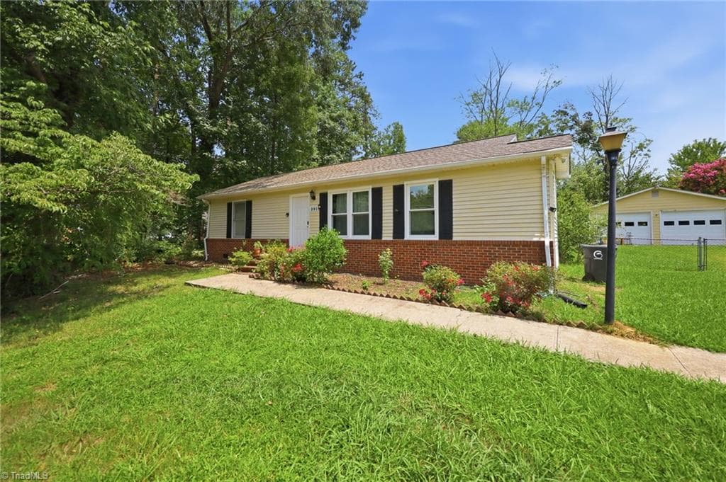 Stick/Site Built at 2915 Moser Road, Greensboro NC 27406, photo 2 of 30