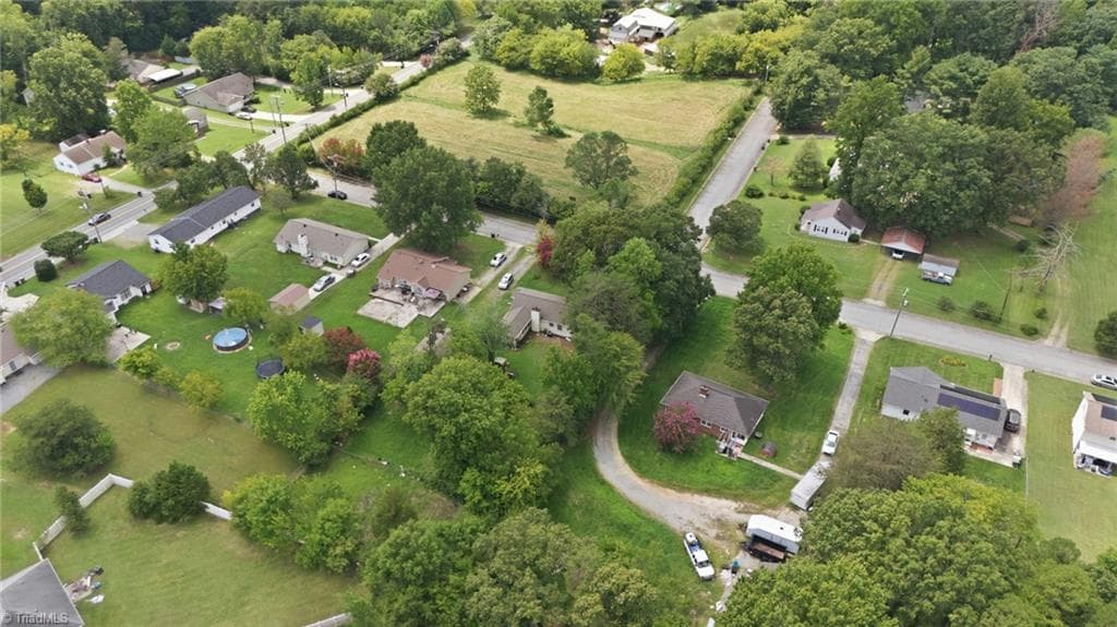 Stick/Site Built at 2915 Moser Road, Greensboro NC 27406, photo 8 of 30