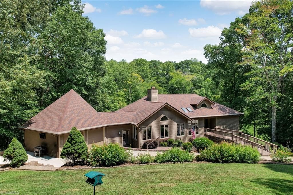 Stick/Site Built at 165 Beech Tree Court, Eden NC 27288, Eden, photo 8 of 50