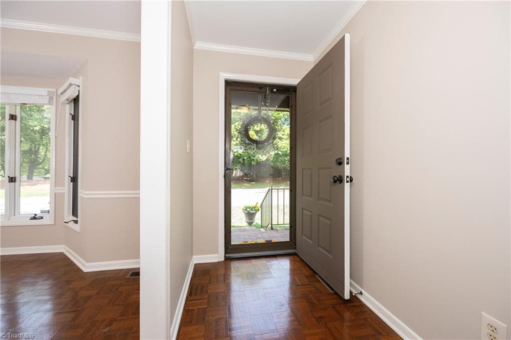 Stick/Site Built at 410 Ridgehaven Drive, Winston-Salem NC 27104, Winston-Salem, photo 11 of 50