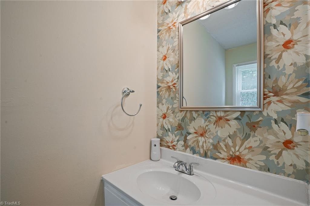 Stick/Site Built at 5006 Woodsboro Lane, Winston-Salem NC 27105, Winston-Salem, photo 18 of 45