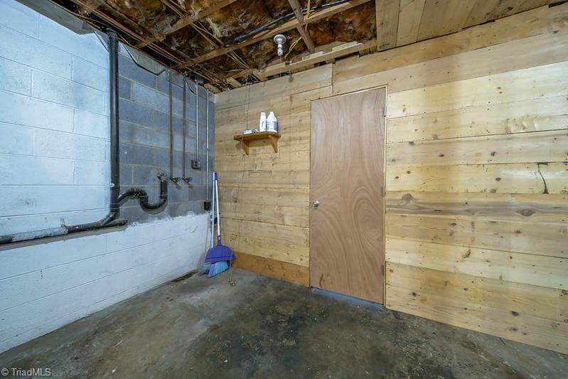 Stick/Site Built at 181 White Pines Country Club Road, Mount Airy NC 27030, Mount Airy, photo 55 of 70