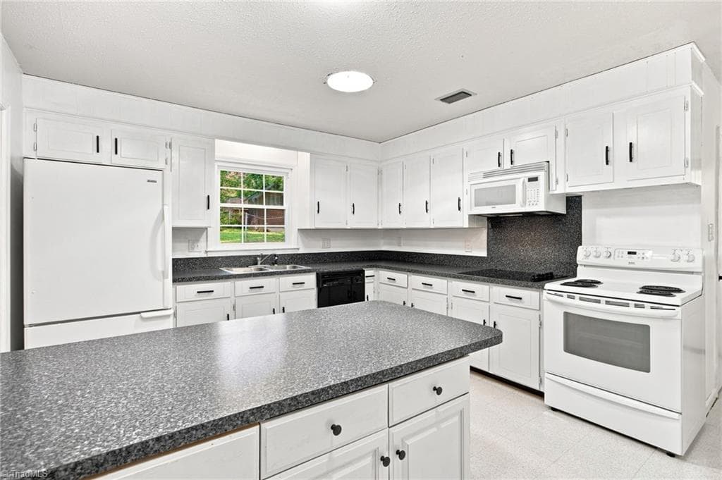 Stick/Site Built at 1045 S Magnolia Street, Mooresville NC 28115, Mooresville, photo 16 of 45