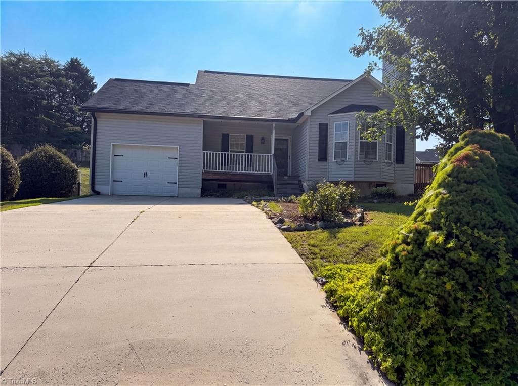 4635 Leprechaun Lane, Winston-Salem NC 27127