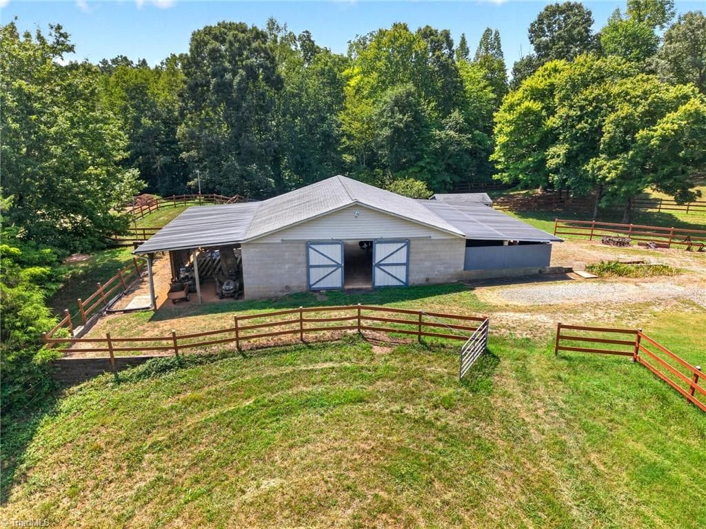 Stick/Site Built at 8546 Hudson-James Road, Summerfield NC 27358, Summerfield, photo 13 of 100