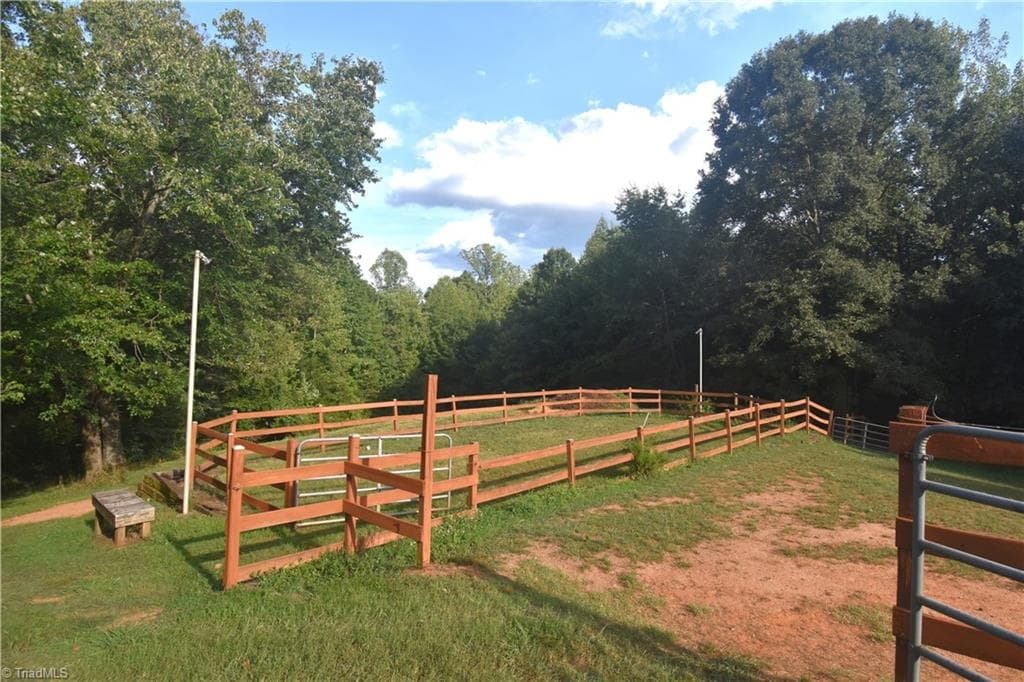 A great little ring to enjoy your 4 legged friends. - 8546 Hudson-James Road, Summerfield NC 27358, Summerfield