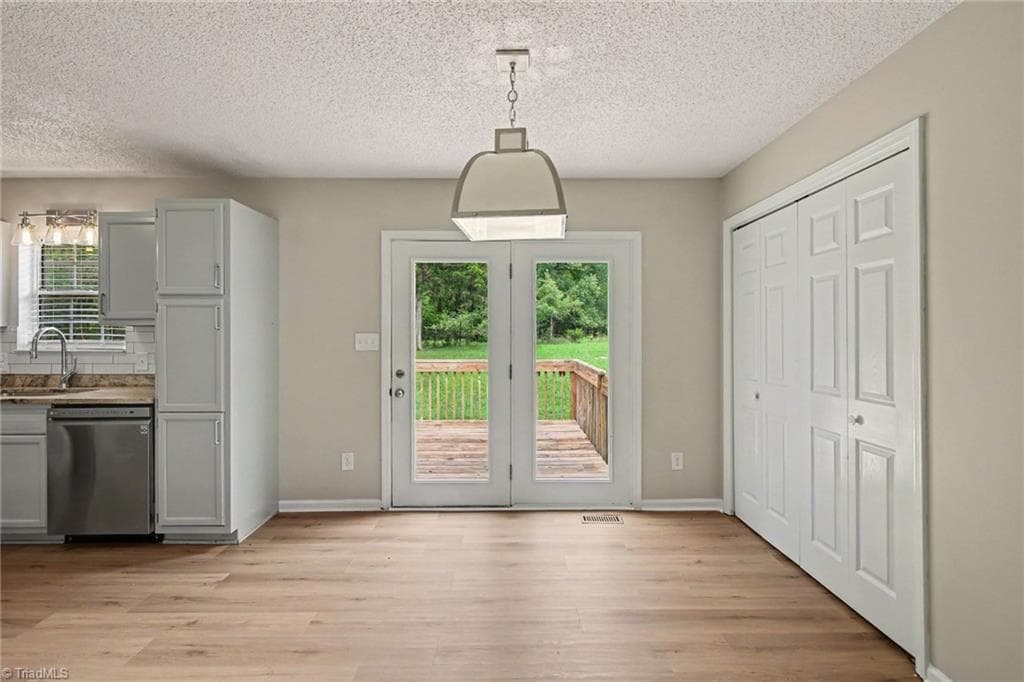 Stick/Site Built at 100 Birch Tree Lane, Thomasville NC 27360, photo 5 of 18