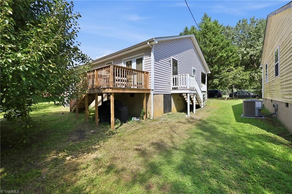 Stick/Site Built at 326 Bingham Street, Greensboro NC 27401, photo 19 of 25