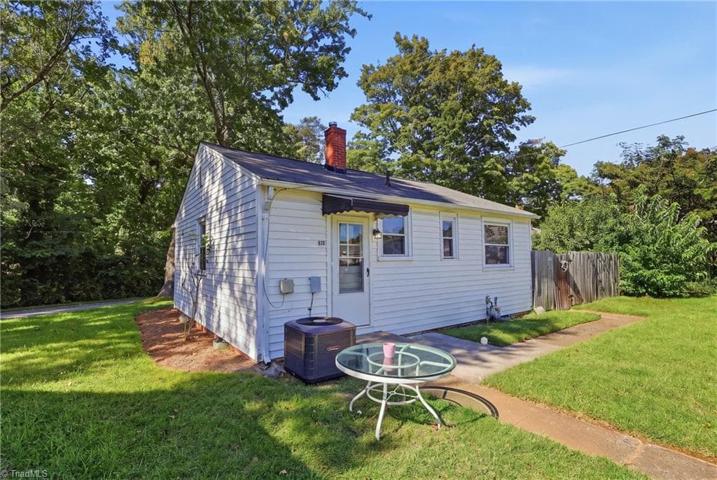 Stick/Site Built at 620 N Tremont Drive, Greensboro NC 27403, photo 23 of 33