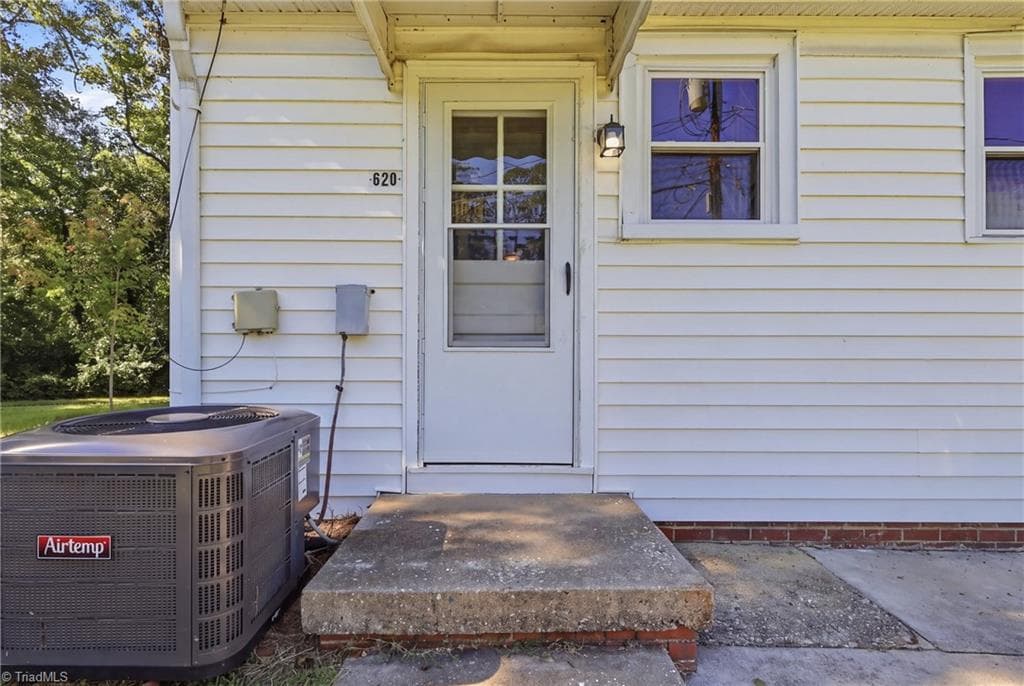Stick/Site Built at 620 N Tremont Drive, Greensboro NC 27403, photo 21 of 33