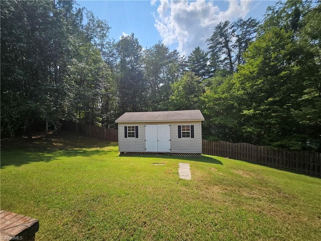 Stick/Site Built at 140 Fox Run, Eden NC 27288, Eden, photo 20 of 20