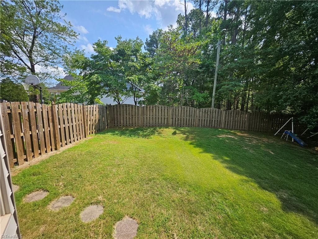Stick/Site Built at 140 Fox Run, Eden NC 27288, Eden, photo 18 of 20