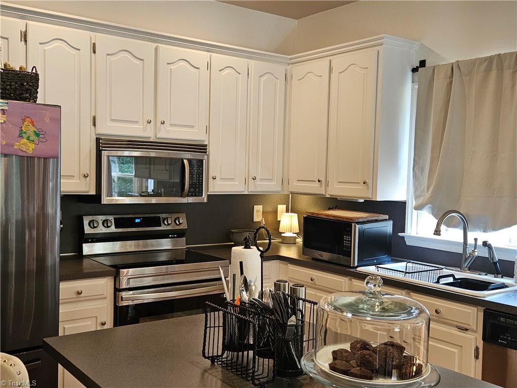 Stick/Site Built at 140 Fox Run, Eden NC 27288, Eden, photo 8 of 20