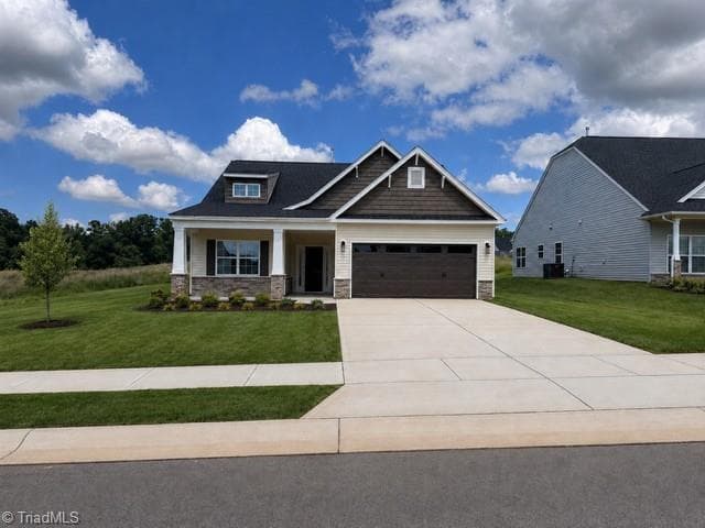 211 Wildwood Lane, Graham NC 27253