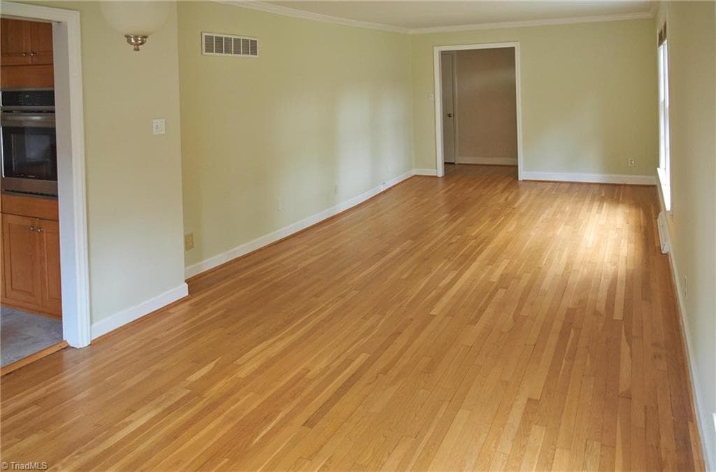 Stick/Site Built at 907 Onslow Drive, Greensboro NC 27408, photo 8 of 50