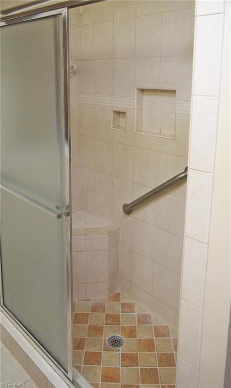 Stick/Site Built at 907 Onslow Drive, Greensboro NC 27408, photo 25 of 50
