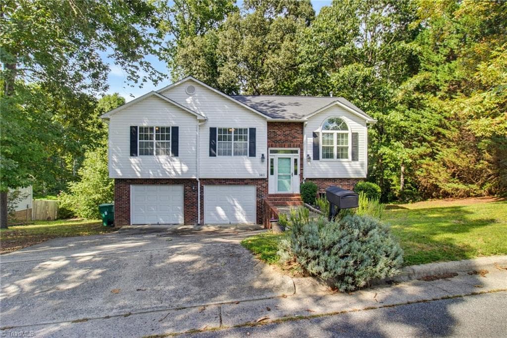 3913 Landover Drive, High Point NC 27265