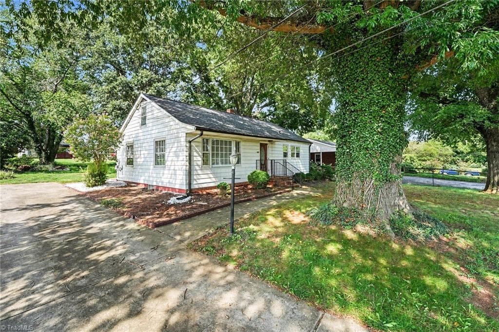 Stick/Site Built at 418 Felts Drive, King NC 27021, King, photo 3 of 19